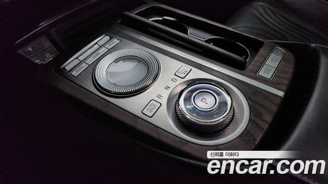 Genesis Electrified G80 2021 — фото 9 из 20