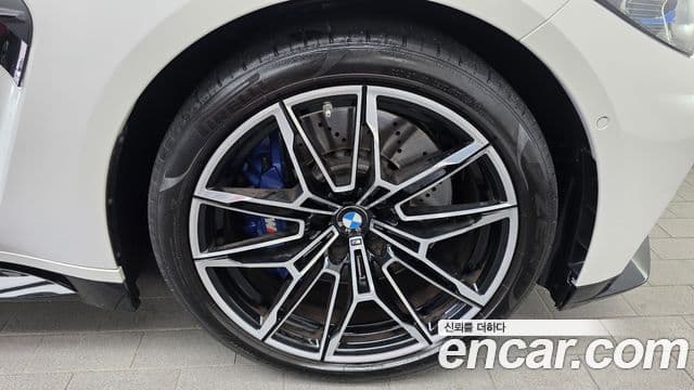 BMW M3 2023 — Photo 21/32