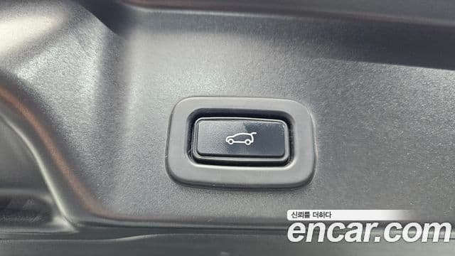 Land Rover Range Rover Evoque 2019 — Фото 16/20