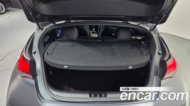 Hyundai Veloster 2019 — Şəkil 20/20