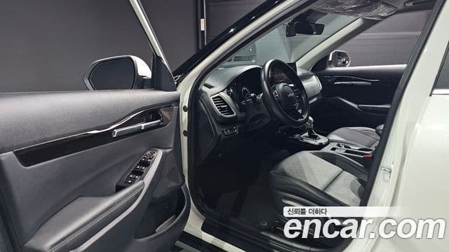Kia Seltos 2022 — Şəkil 10/20