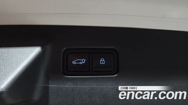 Hyundai Santa Fe 2024 — Şəkil 17/20