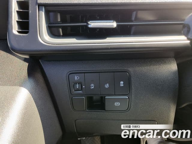 Hyundai Staria 2023 — фото 14 из 19