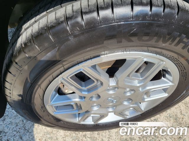 Hyundai Staria 2023 — фото 18 из 19