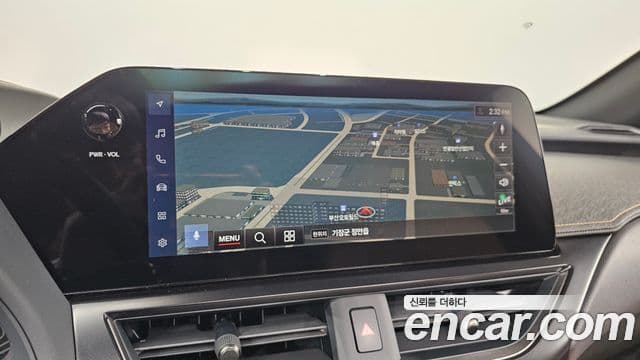Lexus UX250h 2023 — Şəkil 15/20