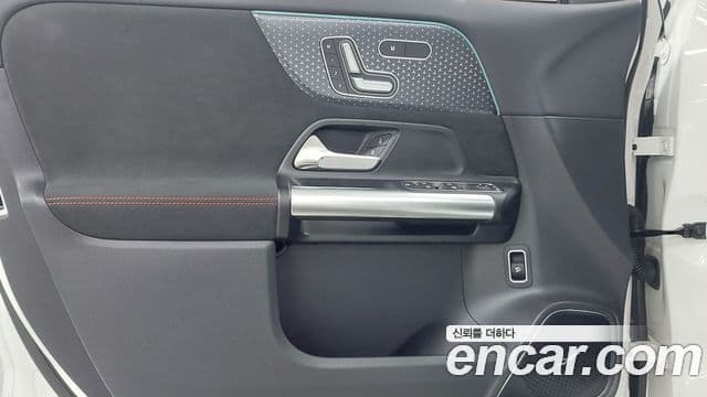 Mercedes-Benz EQA 2025 — ფოტო 13/18