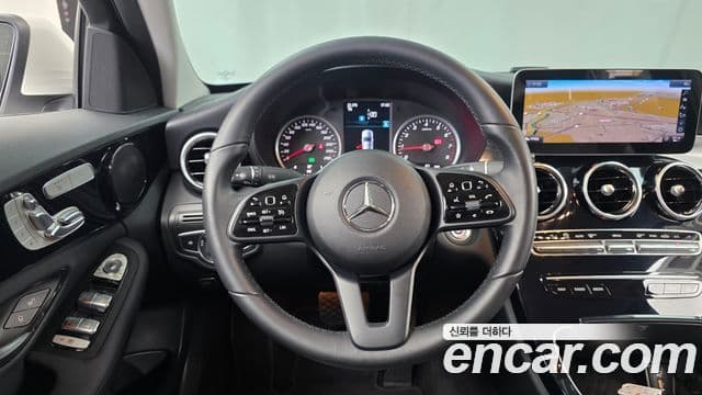 Mercedes-Benz C-Class 2019 — фото 12 из 20