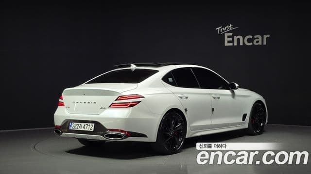 Genesis G70 2022 — ფოტო 2/20