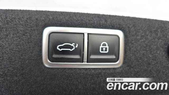 Genesis G70 2022 — ფოტო 19/20