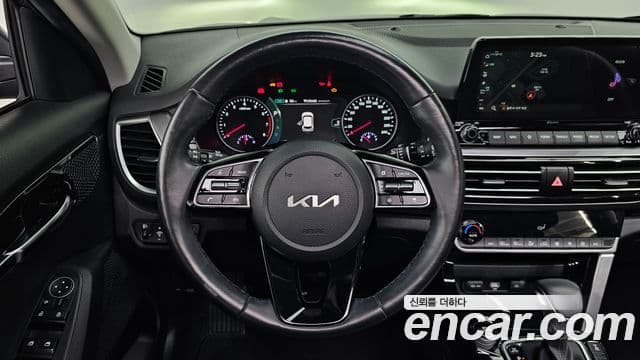 Kia Seltos 2022 — Şəkil 12/20