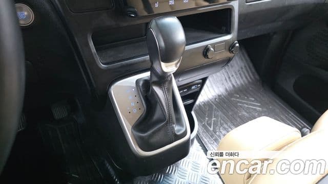 Hyundai Staria 2022 — Фото 9/20