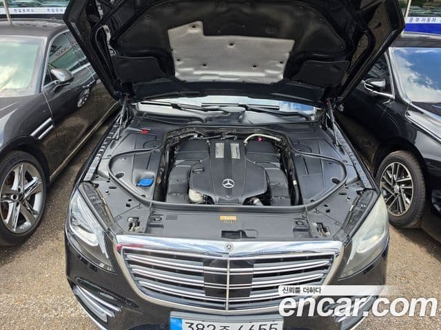 Mercedes-Benz S-Class 2018 — Фото 6/20