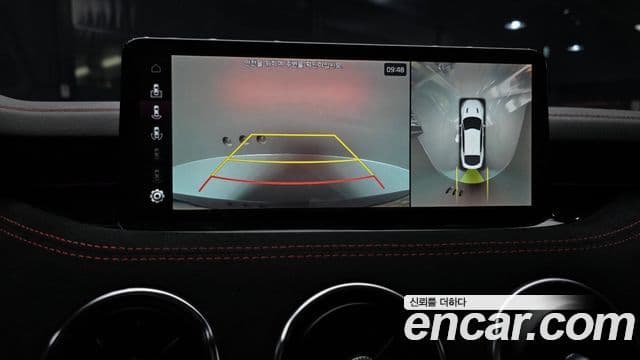 Kia Stinger 2022 — ფოტო 16/20