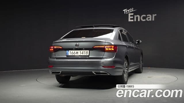 Volkswagen Jetta 2021 — Şəkil 4/20
