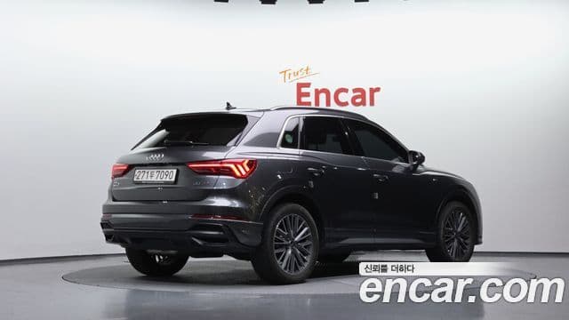 Audi Q3 2022 — фото 2 из 20