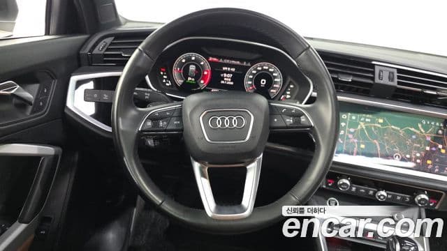 Audi Q3 2022 — фото 13 из 20