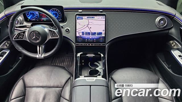Mercedes-Benz EQE 2022 — ფოტო 22/33