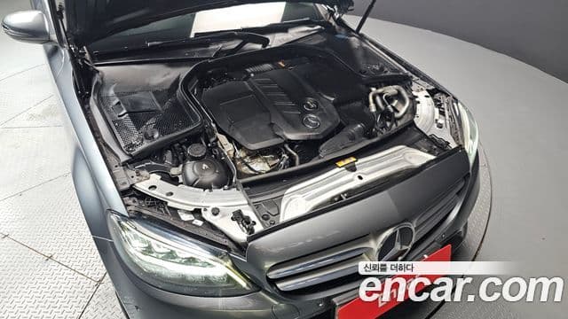 Mercedes-Benz C-Class 2019 — фото 6 из 20