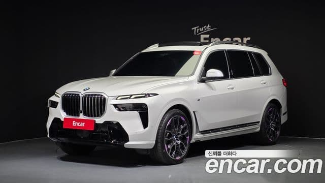 BMW X7 2024 — Photo 23/36