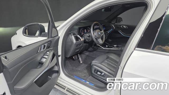 BMW X7 2024 — Photo 35/36