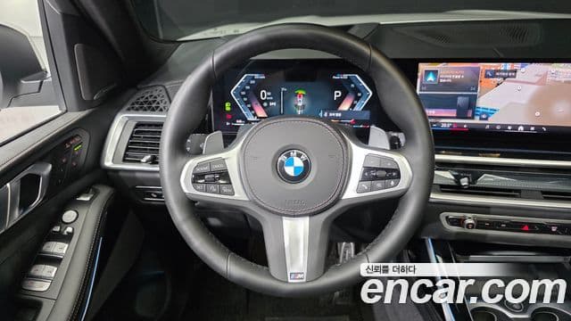 BMW X7 2024 — Photo 2/36