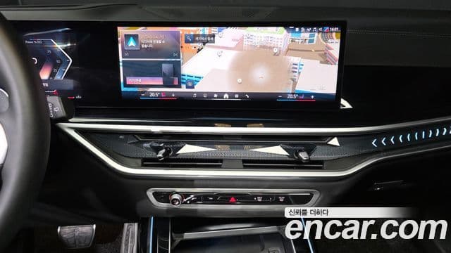 BMW X7 2024 — Photo 19/36