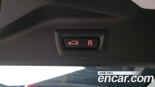 BMW X7 2024 — Photo 27/36