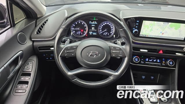 Hyundai Sonata 2022 — ფოტო 13/20