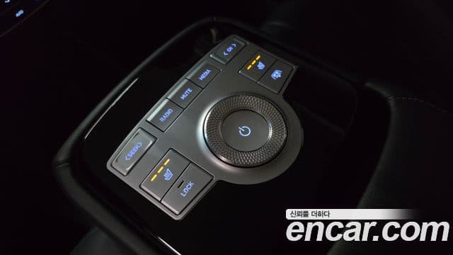 Genesis Electrified G80 2022 — ფოტო 19/20