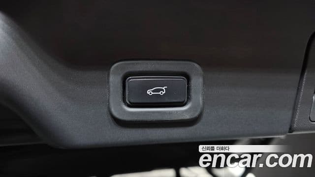Land Rover Range Rover Evoque 2022 — Photo 19/38