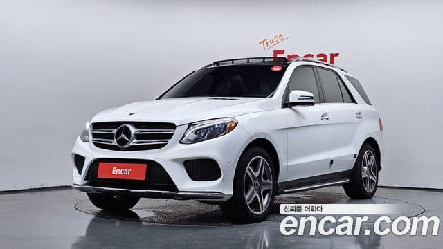 Mercedes-Benz GLE-Class 2018 — ფოტო 1/20