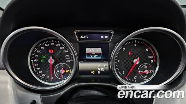 Mercedes-Benz GLE-Class 2018 — ფოტო 8/20