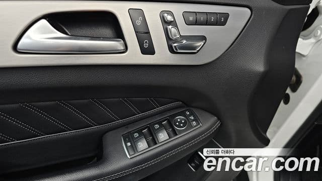 Mercedes-Benz GLE-Class 2018 — ფოტო 18/20