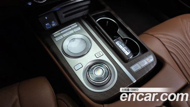 Genesis Electrified G80 2021 — фото 8 из 20