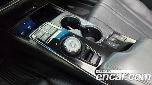 Kia K8 2021 — Şəkil 9/20