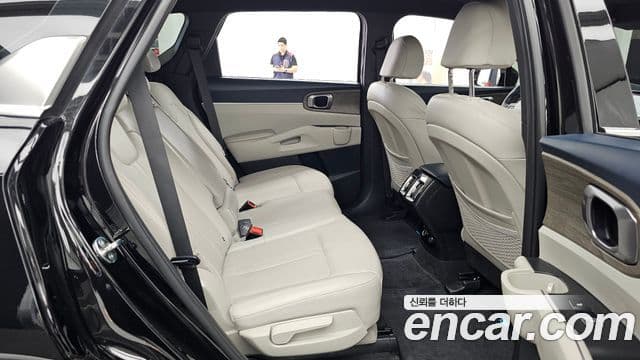 Kia Sorento 2023 — фото 12 из 20