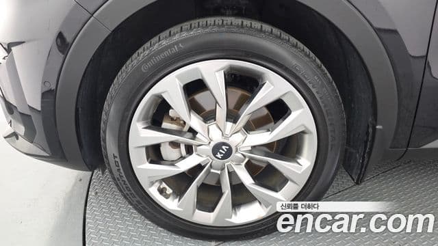 Kia Sorento 2021 — Фото 5/20