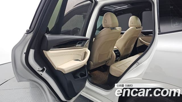 BMW X3 2019 — Фото 12/20