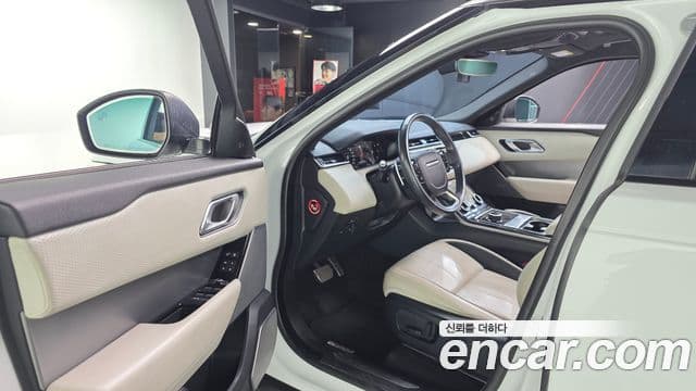 Land Rover Range Rover Velar 2018 — Photo 4/20