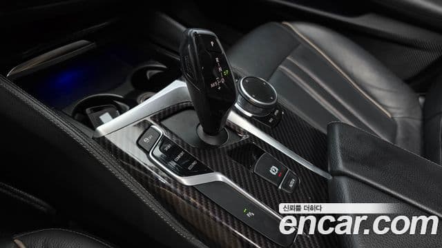 BMW 5 Series 2018 — Фото 9/20