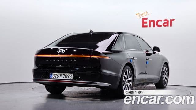 Hyundai Grandeur 2023 — фото 2 из 20