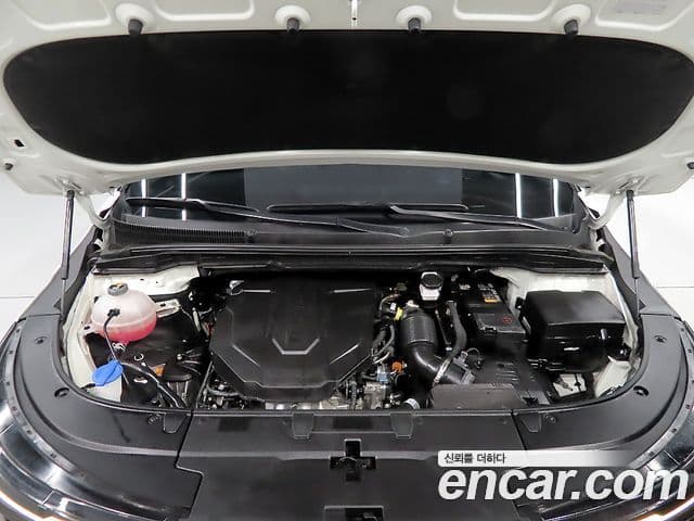 Kia Carnival 2023 — Şəkil 19/20