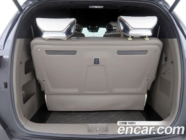 Kia Carnival 2024 — Şəkil 4/20