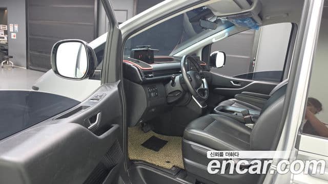 Hyundai Staria 2023 — Şəkil 10/20