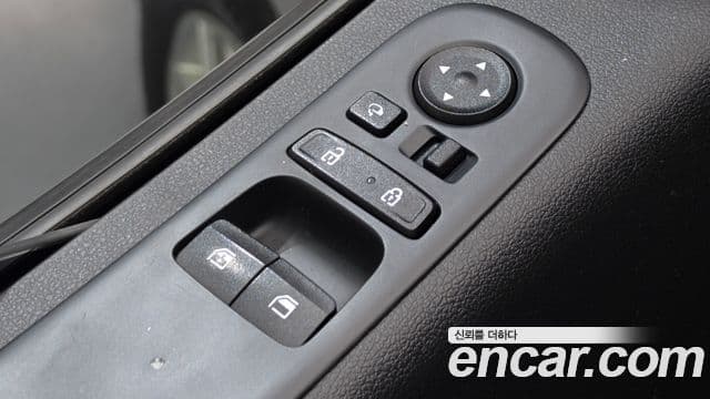 Hyundai Staria 2023 — фото 14 из 20