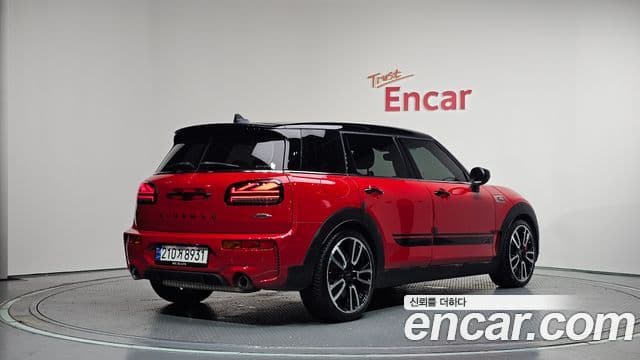 Mini Cooper S Clubman 2023 — Фото 2/20