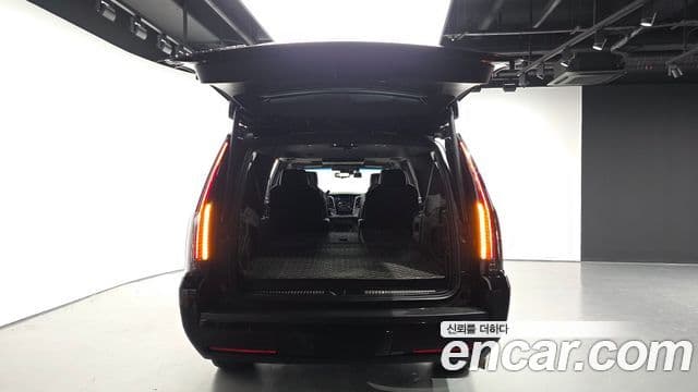Cadillac Escalade 2019 — Şəkil 20/20