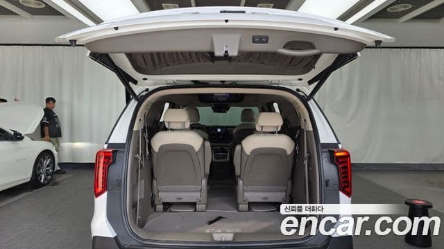 Kia Carnival 2024 — фото 20 из 20