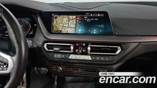BMW 1 Series 2022 — Şəkil 14/20