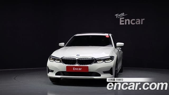 BMW 3 Series 2021 — фото 2 из 20